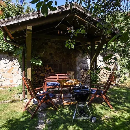 Apartament Dum V Zahrade Piosek
